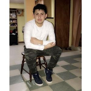 Meet your Posher, Leo